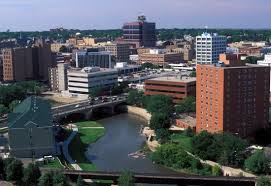 Tirakoob Muujinaya in Soomaalida ku nool magaalada Sioux Falls , Mareykanka kun iyo lix boqol oo qof