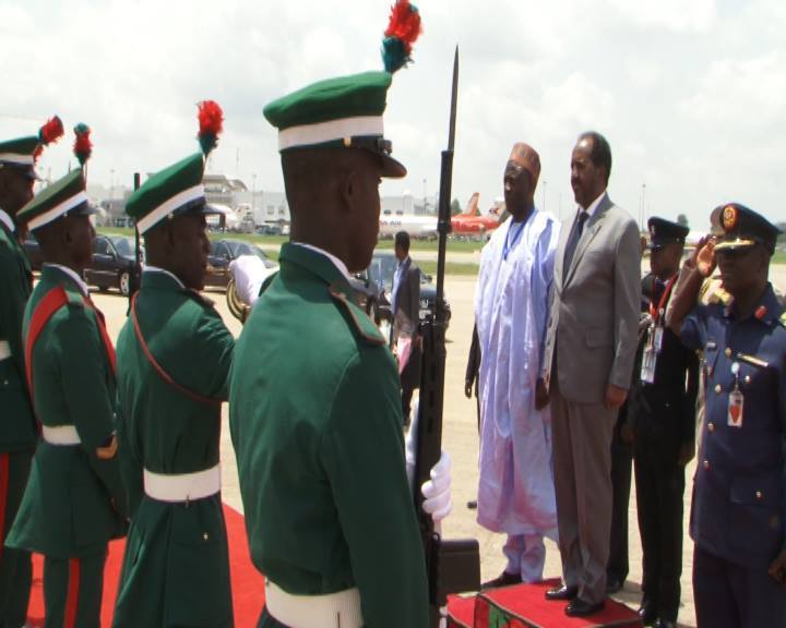 Madaxweyne Xasan Sheekh Oo Gaaray Nigeria (Sawirro)