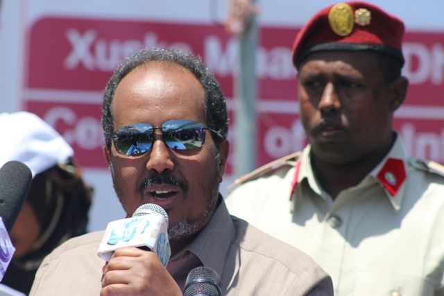 War deg-deg ah: Mooshin ka dhan ah madaxweynaha Somaaliya oo la gudbiyay