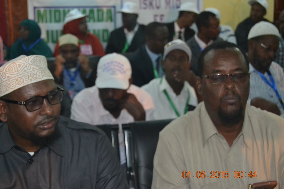 Dastuurka Maamulka Jubbaland Oo La Anisixyay (Sawirro)