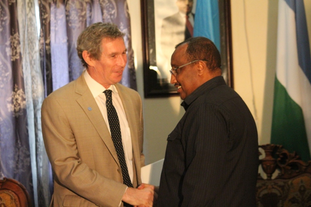 Madaxweynaha Puntland Iyo Ku Xigeenka UNSOM Oo Ku Kulmay Garoowe