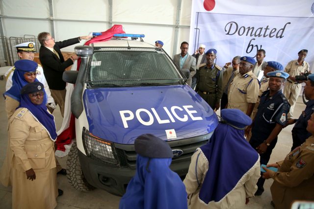 Ciidamada Booliiska oo Heley Gaadiid Ay Ku Hawlgalaan – Sawirro
