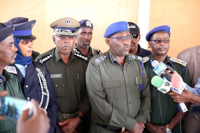 Taliyaha Ciidamada Booliiska Oo Kormeeraya Xeryaha Booliiska Ee Puntland