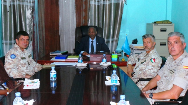 Wasiirka Gaashaandhigga Oo La Kulmay Taliyaha Ururka Midowga Yurub Ee Tababara Ciidanka Xoogga Dalka