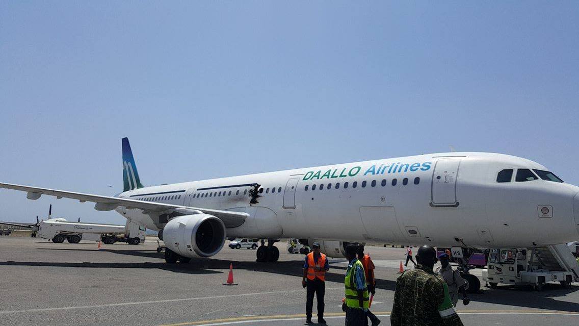 Diyaaradda Daalo Airline oo Dab Qabsaday