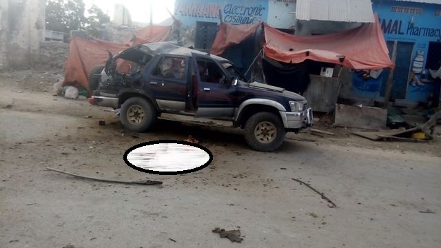 Saraakiil Ciidan Oo Ku Geeriyootay Qarax Ka Dhacay Nawaaxiga Xerada Gaadiidka Booliiska Ee Muqdisho
