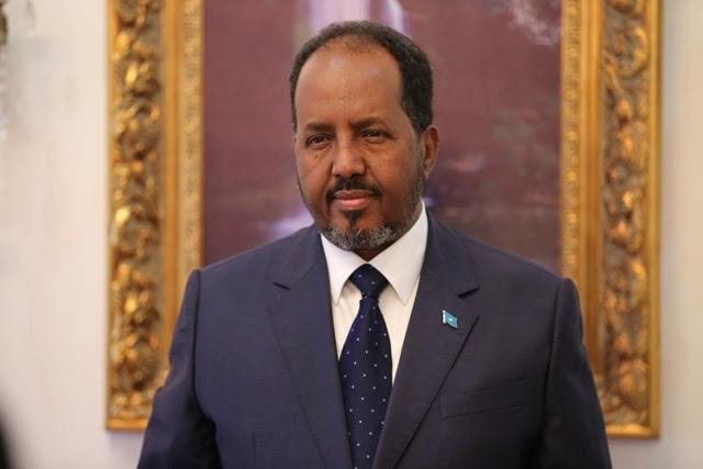Madaxweyne Xasan: Si Kalsooni Leh Ku Jooga Dhadhaab Oo Yareeya Cabsida Badan