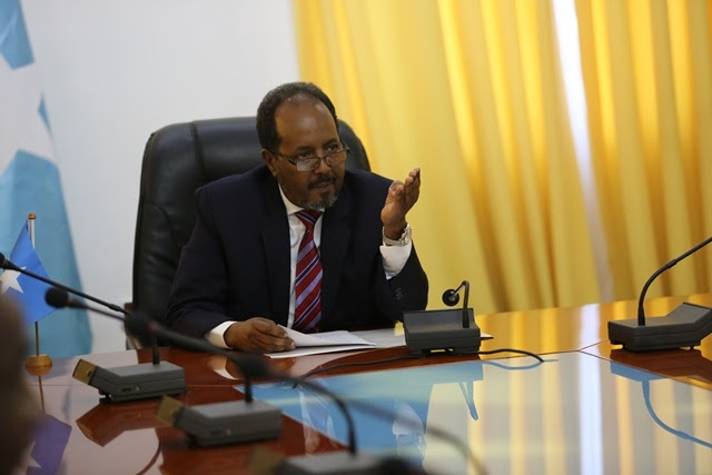 Madaxweyne Xasan Iyo Madaxa UNHCR Oo Ku Kulmay Muqdisho (Sawirro)