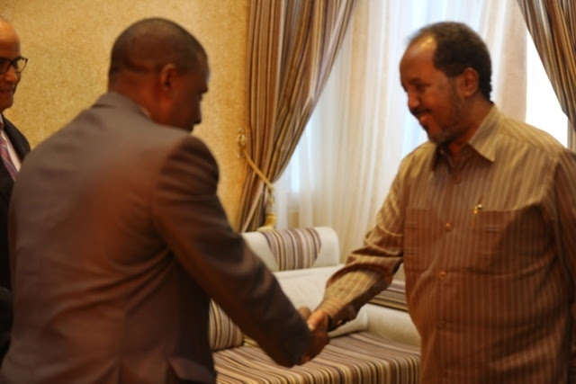 Madaxweynaha Dowladda Federaalka Oo Kulan Sagootin Ah La Yeeshay Danjiraha Burundi u Fadhiyay Soomaaliya