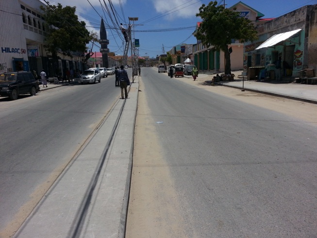 Muqdisho: waddooyinka Oo U Xirmay mooshinno Iska Soo Horjeeda
