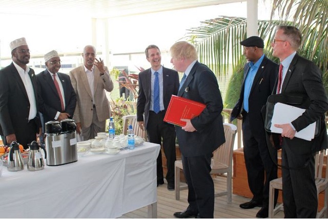 Ingiriiska Oo Maamul Goboleedyada Kala Shaqeyn Doona Amniga Iyo Abaaraha