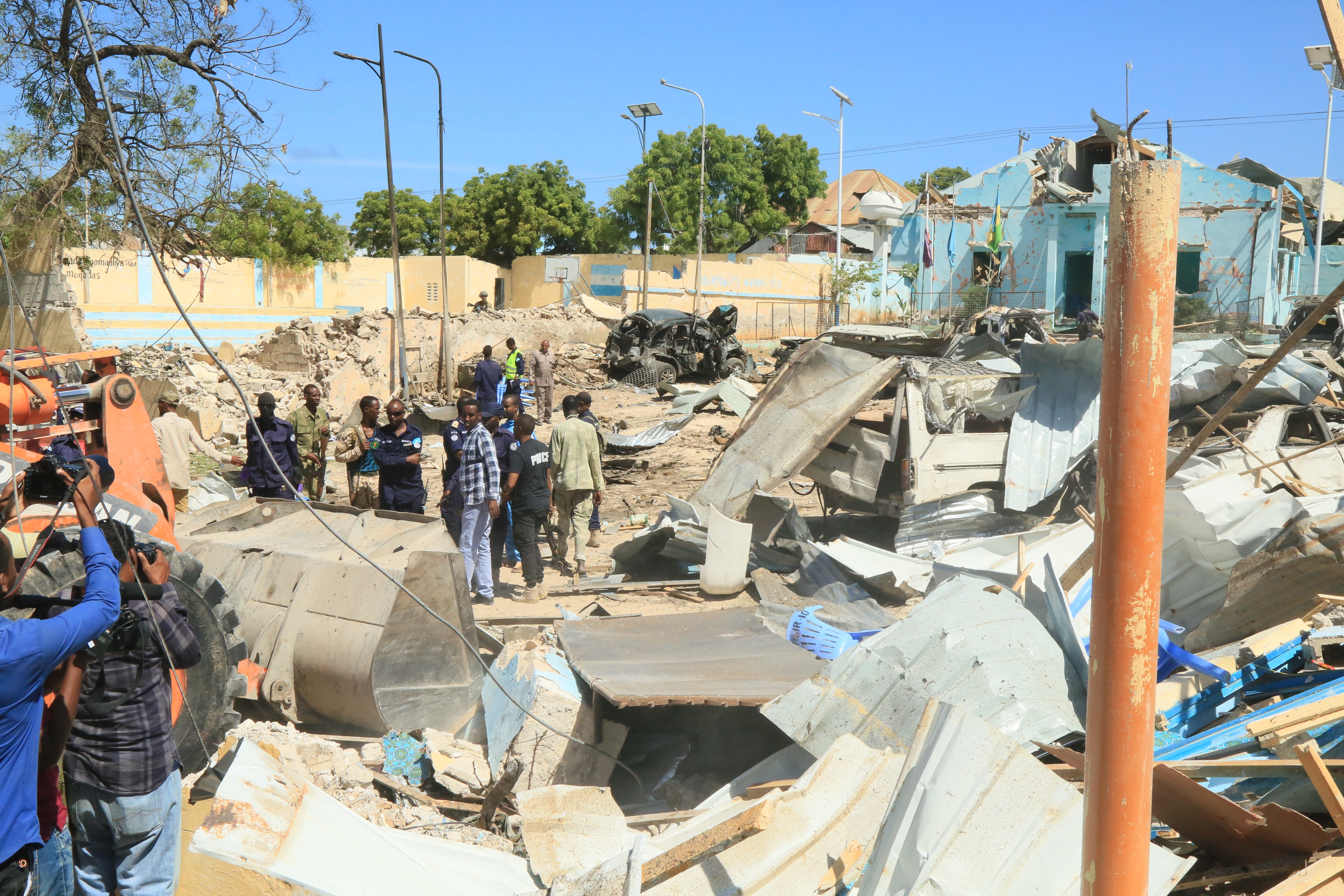 Akhriso: Tirada Mas’uuliyiinta Degmada Wadajir Ee Qaraxa Wax Ku Noqotay
