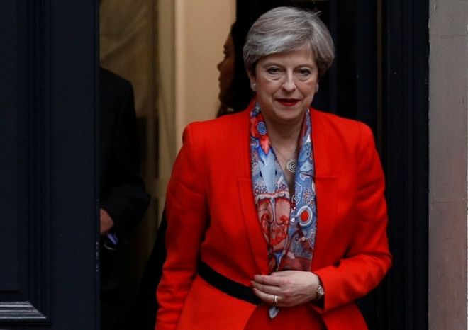 Baarlamaanka UK Oo Noqday Aqlabiyad La’aan, Waa sidee Mustaqbalka Theresa May?