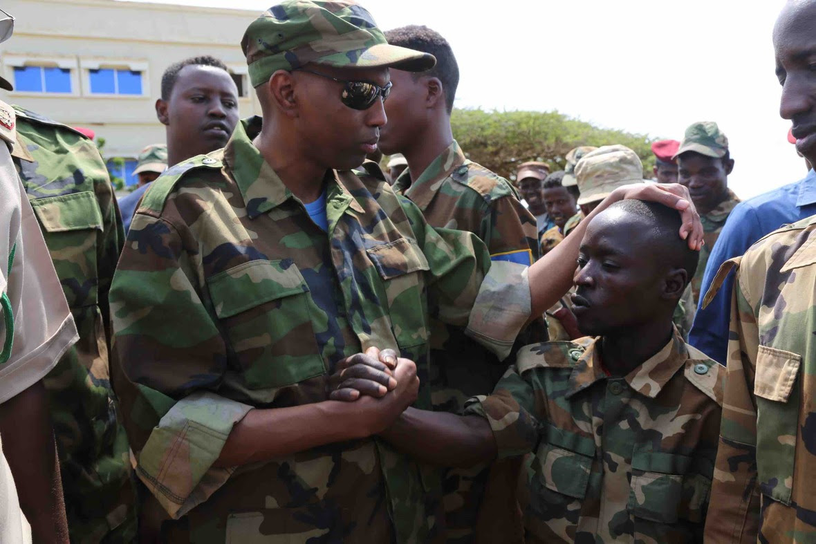 Kismaayo: Dadka Deegaanka Oo Si Weyn U Soo Dhaweeyay Booqashada Ra’isul Wasaare Khayre
