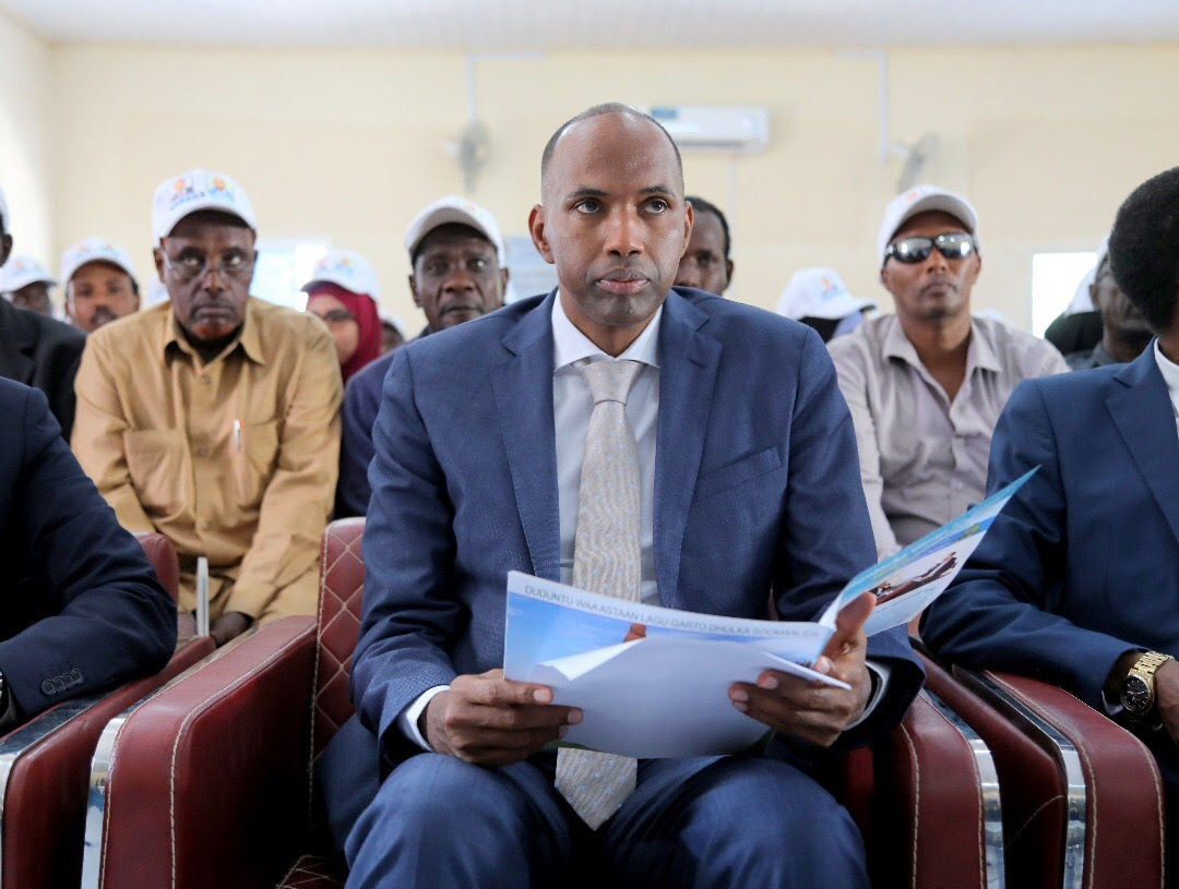 Ra’iisul Wasaare Khayre oo booqday Xarunta Akaadeemiyada Dhaqanka iyo Suugaanta Soomaaliyeed