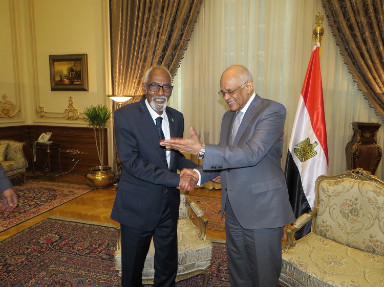 Sawirro: Guddoomiye Jawaari Iyo Dhiggiisa Masar Oo Ka Wada Hadal Xiriirka Labada Baarlamaanka