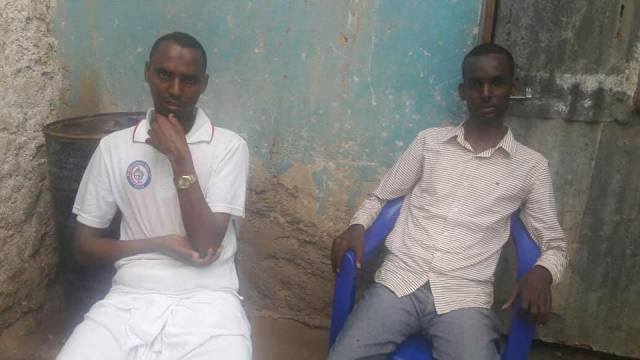 Sawirro: Rag Ka Tirsan Al-shabaab, Wateyna Walxaha Qarxa Oo Lagu Qabtey Luuq, Gedo