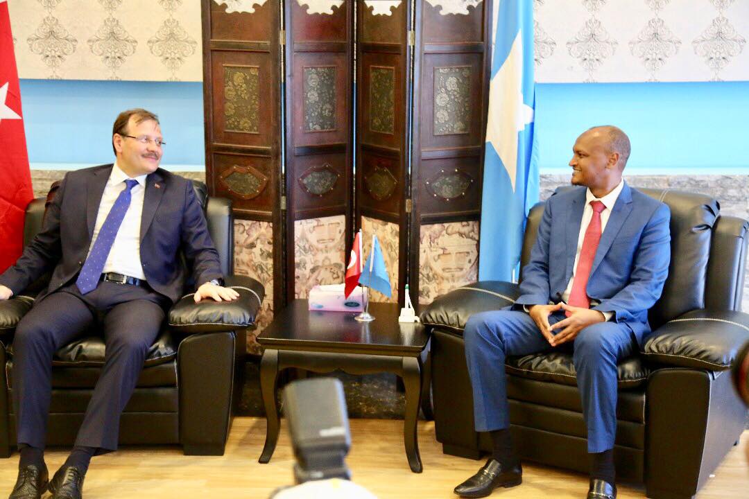 Ra’iisul Wasaare Ku Xigeenka Dalka Turkiga Oo Muqdisho Yimid