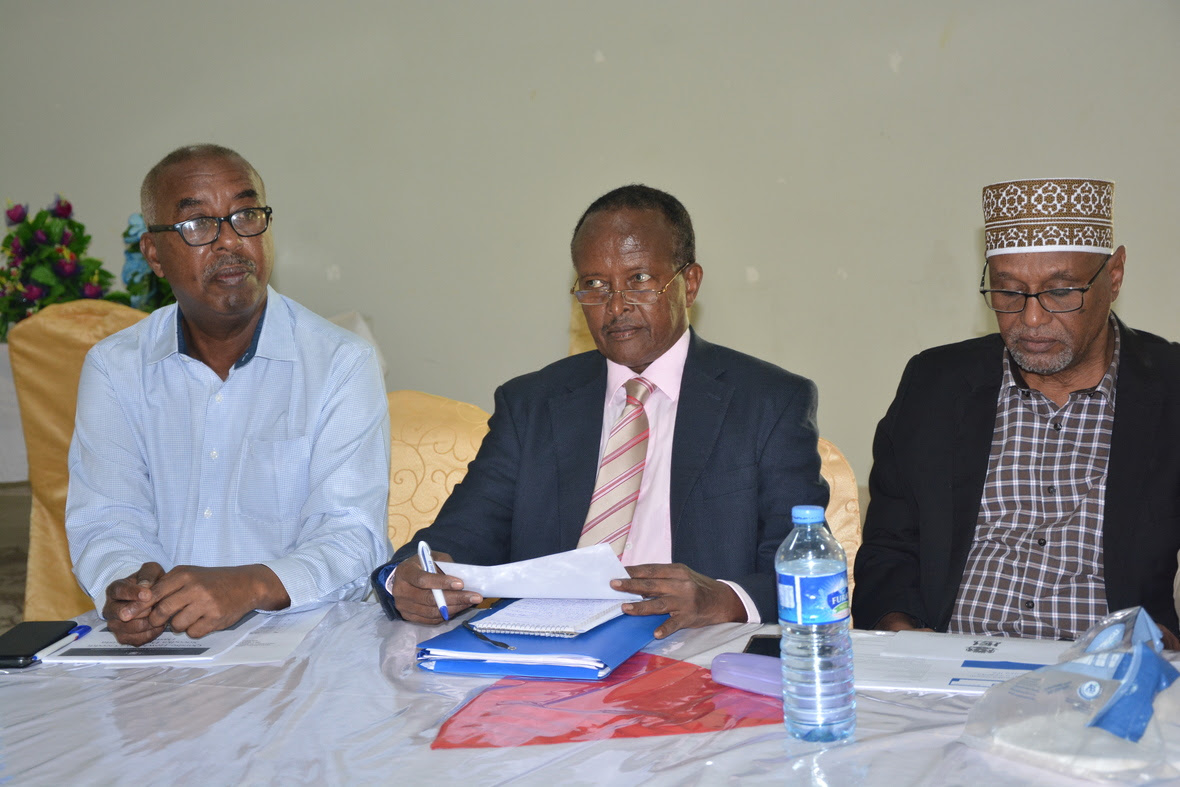 Wasiir Xoosh Iyo Guddiga Dastuurka BFS Oo La Kulmay Golaha Wasiirada Puntland