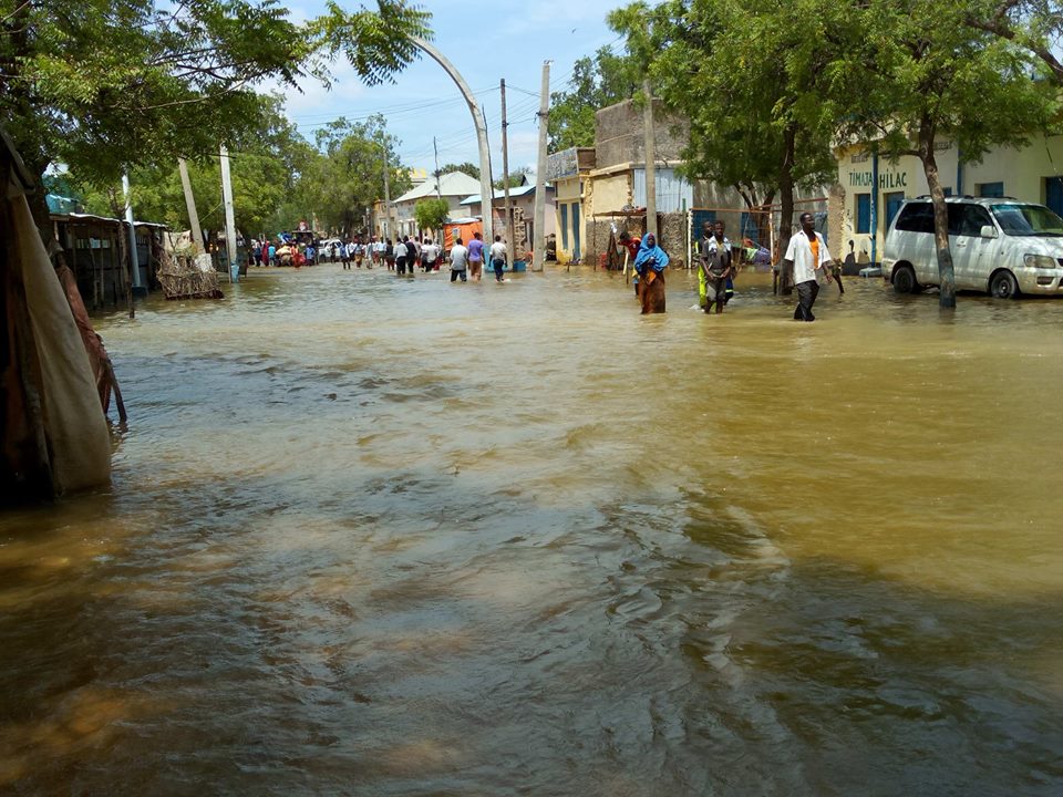 Dhageyso: Xaaladda Qoysaskii Ka Barakacay B/weyne Oo Aad Looga Deyriyey