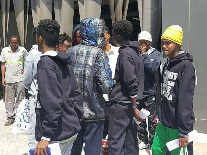 Soomaali Ku Xirneyd Xabsiyada Liibiya Oo La Keenay Muqdisho