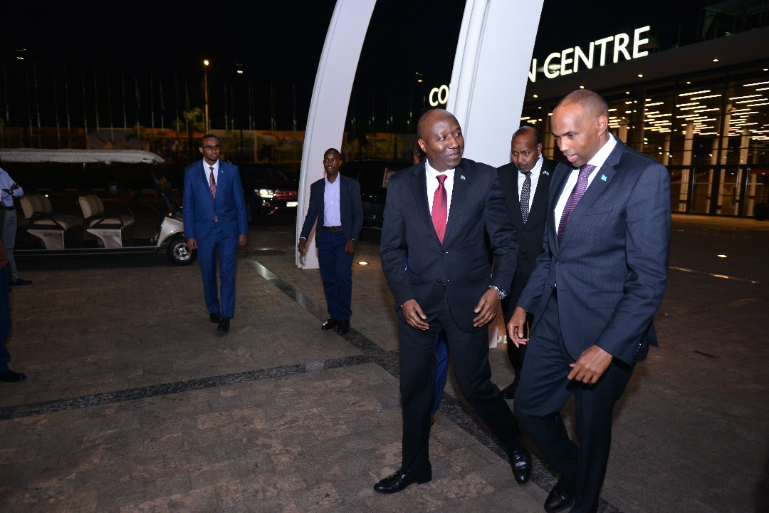 Sawirro: Ra’iisul Wasaare Kheyre Oo La Kulmay Dhiggiisa Rwanda