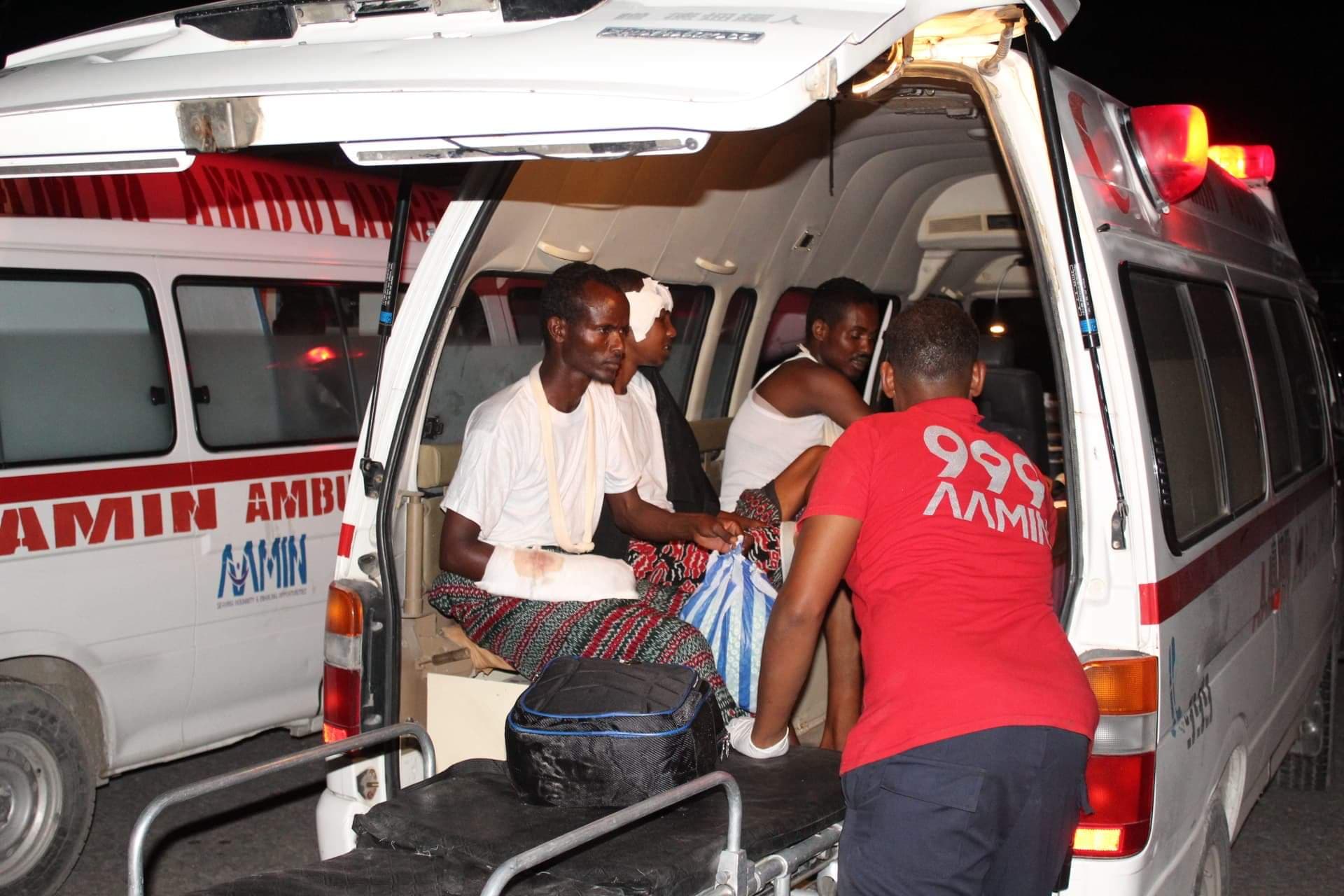 Sawirro: Qaar Ka Mid ah Dadkii Kusoo Dhaawacmay Sool oo La keenay Muqdisho