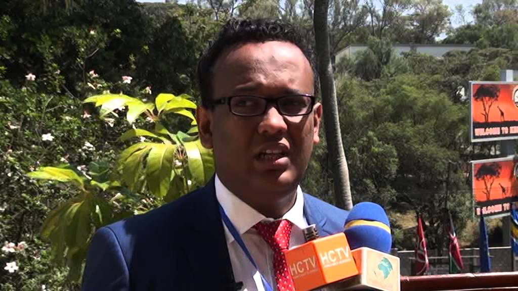 Dhageyso: Kamaal Guutaale “ Madaxweyne Farmaajo Mar Walbo Waa Nin Isburinaya”
