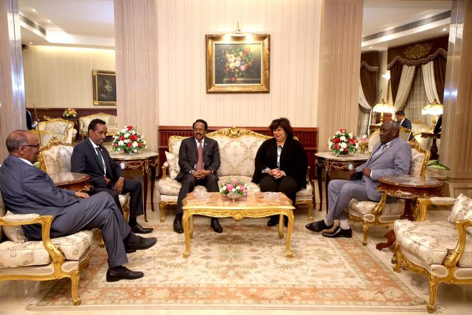 Madaxweyne Farmaajo Oo Shir Uga Qeybgalaya Masar