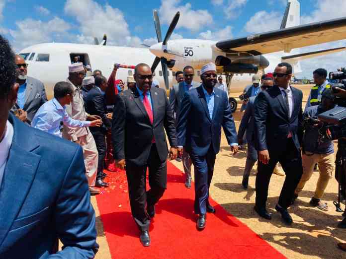 Madaxweyne Dani Oo Lagu Soo Dhoweeyay Magaalada Kismaayo