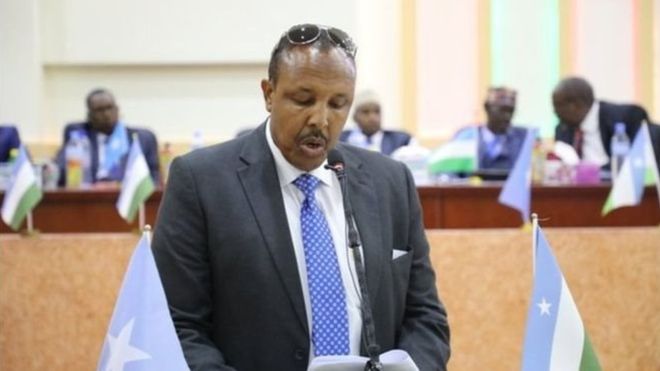 Falanqeyn: Muxuu Sababsaday Dhoobo Daareed?