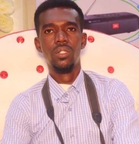 Weriye Abuuja oo Dambi Lagu Waayey, Lana Sii Daayey