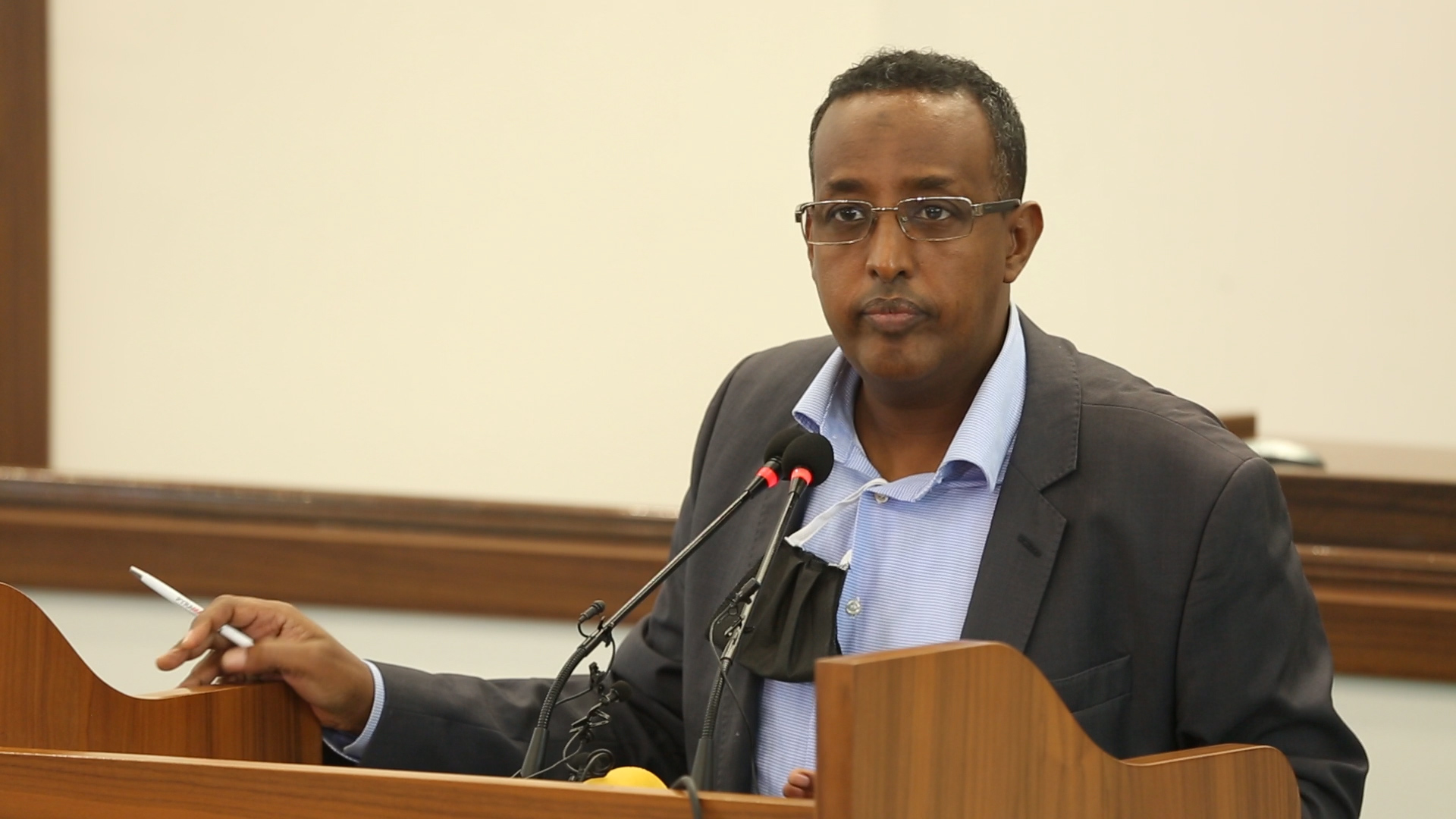 Xildhibaan Cabdi Cal “Dumarka Iyagaa Laga Rabaa In Ay Xaquuqdooda Raadsadaan”