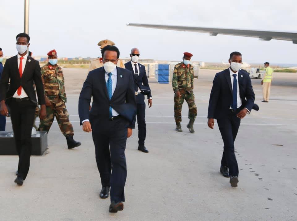 Wafdigii Dowladda Soomaaliya Uga Qeyb Galay Shirkii Djibouti oo Dalka Dib Ugu Soo Laabtay
