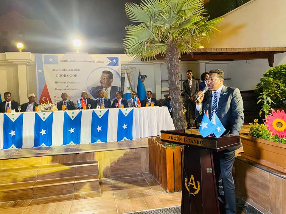 Jaaliyadda Soomaaliyeed Ee Magaalada Istanbul Oo Munaasabad Soo Dhaweyn Ah U Sameeyay Madaxweynaha Galmudug