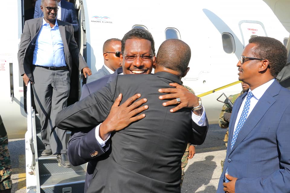 Madaxweyne Qoorqoor oo Siweyn Loogu Soo Dhoweeyey Muqdisho