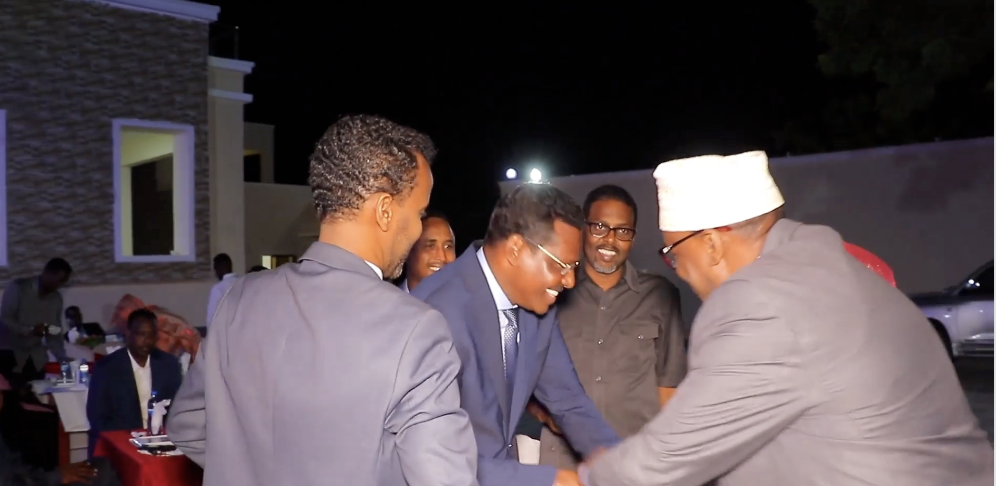Madaxweynaha Galmudug Oo Kulan La Qaatay Xildhibaannada Laga Soo Doorto Galmudug