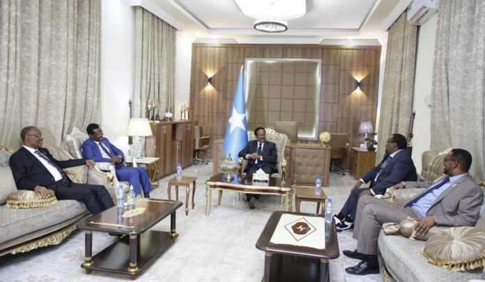 Qoorqoor, Laftagareen iyo Waare oo Kusoo Biiraya Shirka Villa Somalia iyo Deni, Madoobe