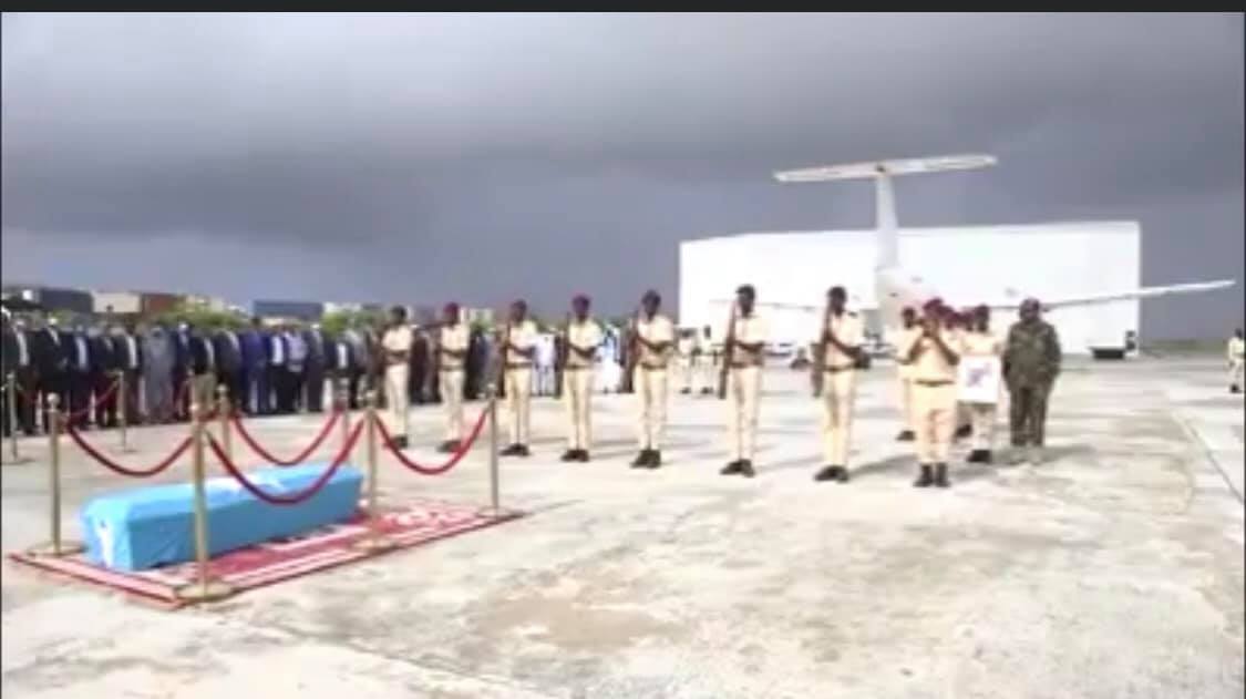 Ra’isul Wasaare Cali Khaliif oo Lagu Aaasay Muqdisho