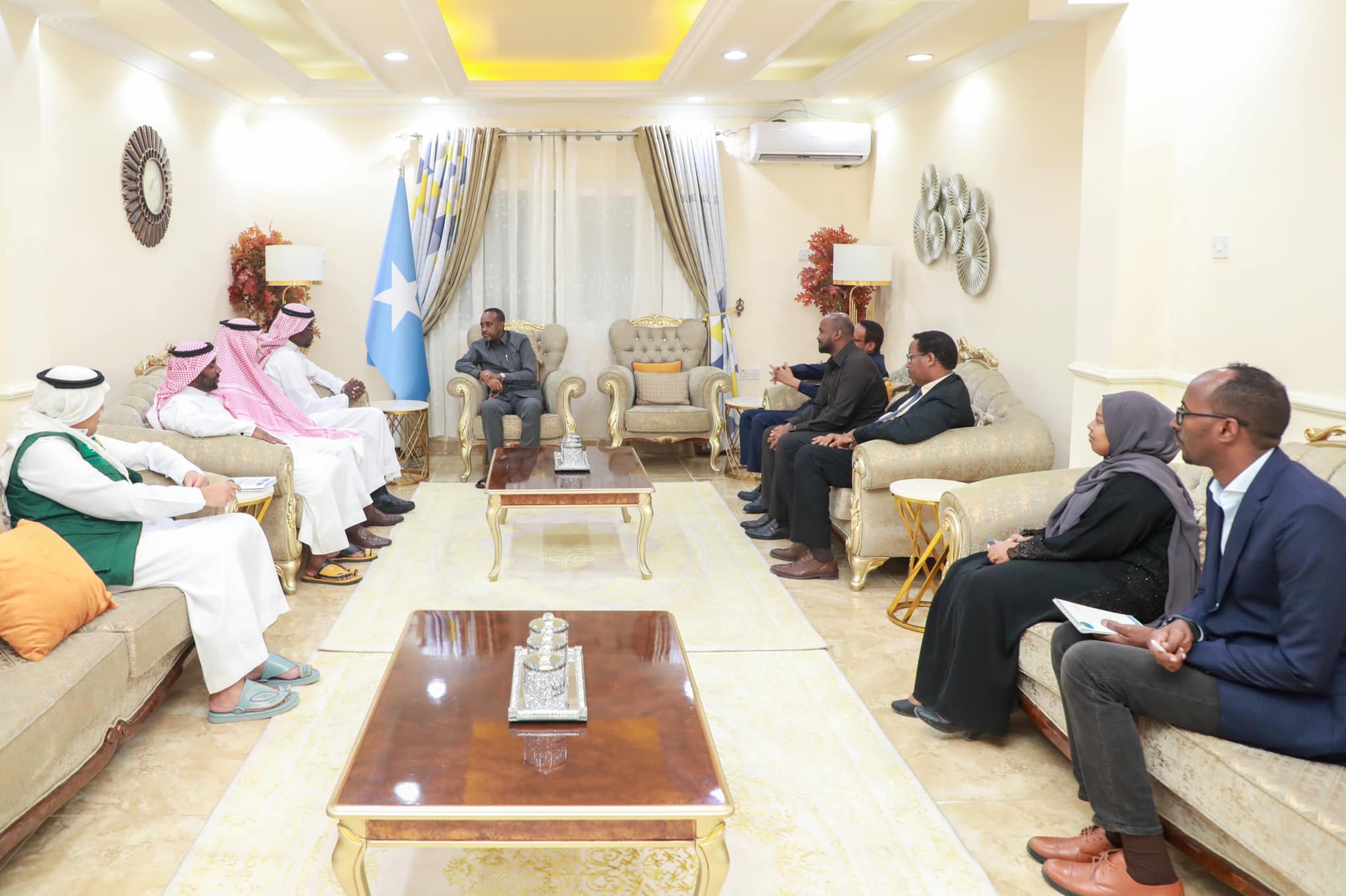 Ra’iisulwasaare Rooble iyo Safiirka Sucuudiga oo Kulmay