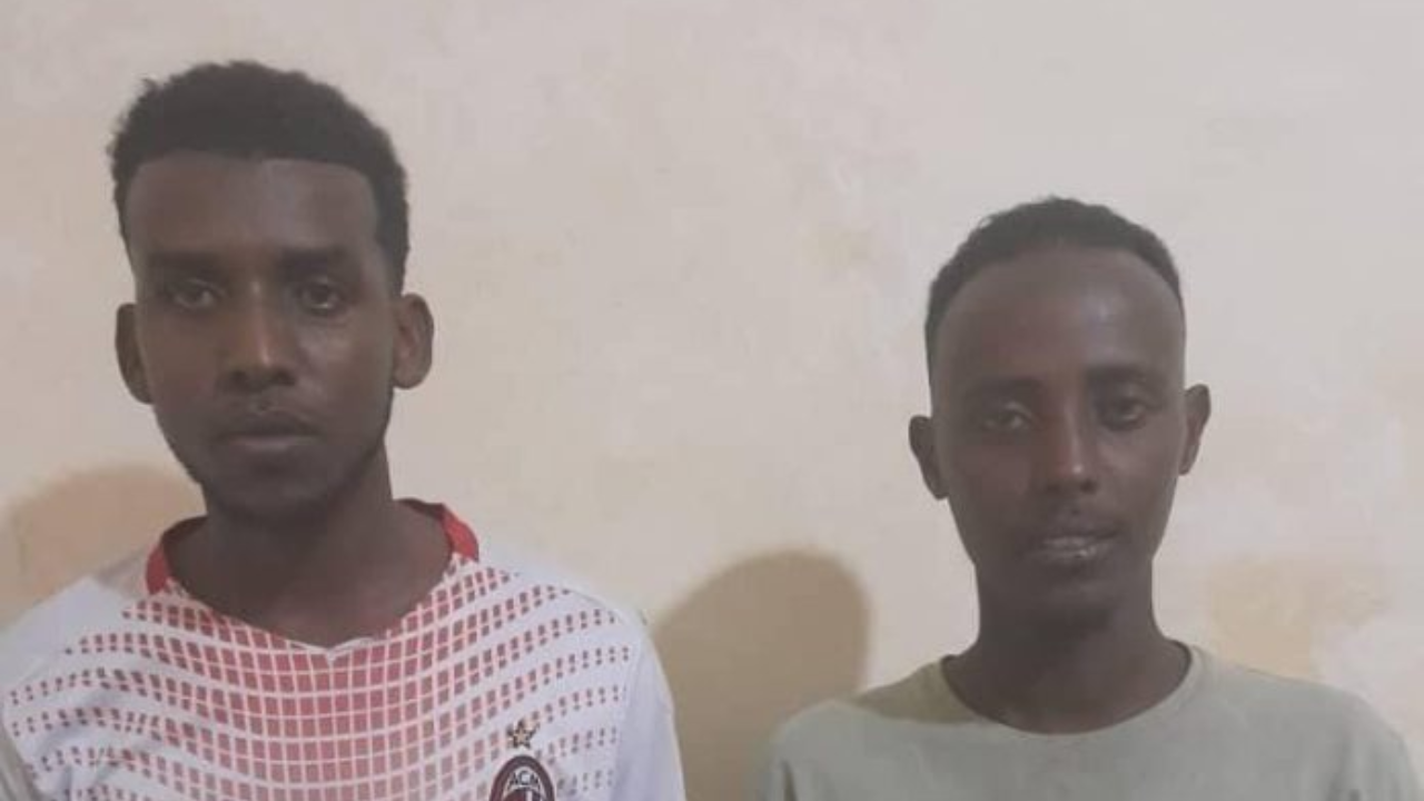Ciidamada Ammaanka oo Gacanta Ku Dhigay Koox Dhac Ka Geysanaysay Muqdisho