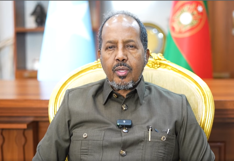Madaxweynaha Jamhuuriyadda oo Hambalyo u Diray Ciidanka Xoogga Dalka