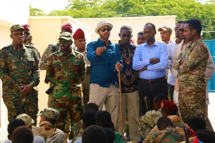Wasiirka Gaashaandhigga iyo Wafdi uu Hoggaaminayo oo Gaaray Baraawe